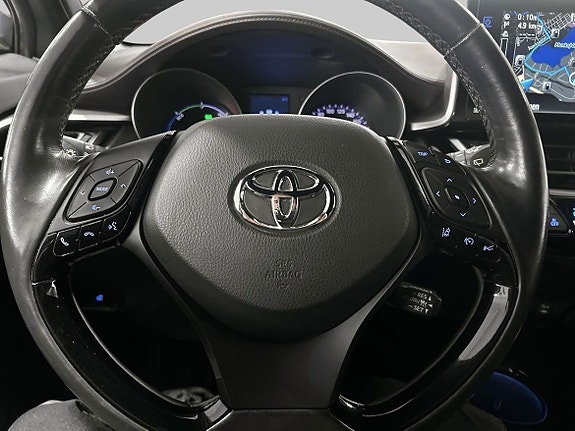 Toyota C-HR 20 of 23
