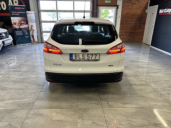 Ford Focus 12 of 19