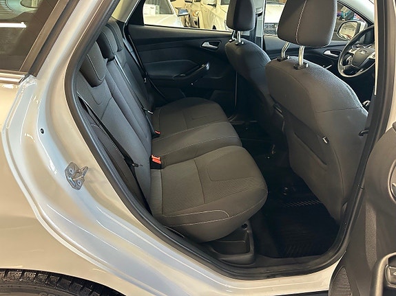 Ford Focus 16 of 19