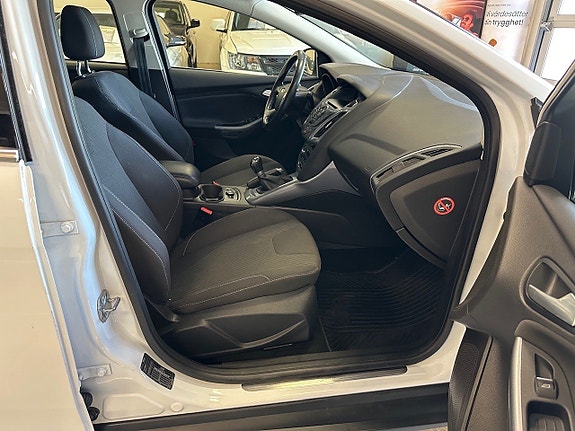 Ford Focus 15 of 19