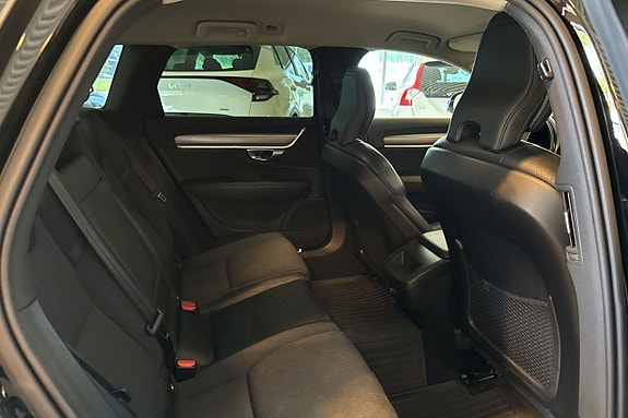 Volvo V90 13 of 17