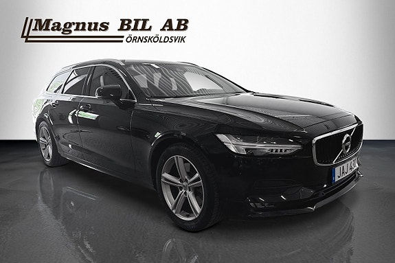 Volvo V90 2 of 5