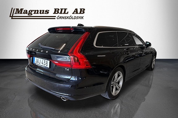Volvo V90 4 of 5