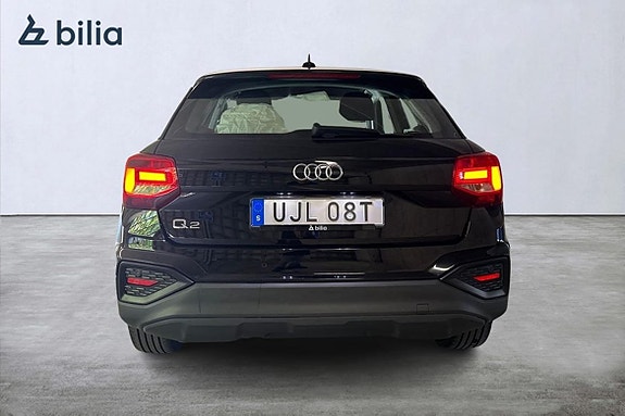Audi Q2 3 of 5
