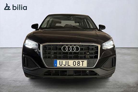Audi Q2 4 of 5