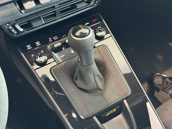 Porsche 911 GT3 14 of 22