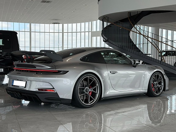 Porsche 911 GT3 5 of 5