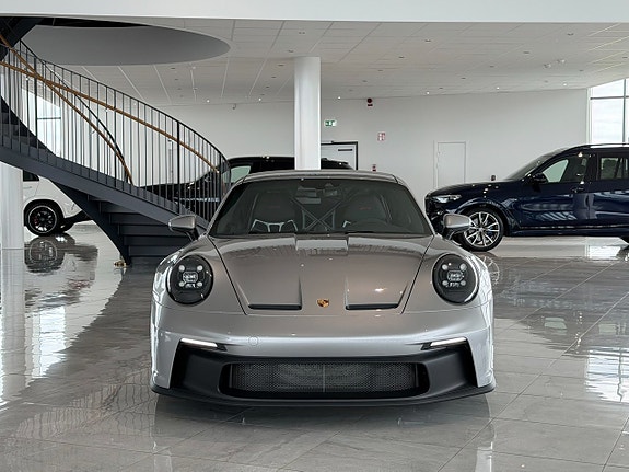 Porsche 911 GT3 3 of 5