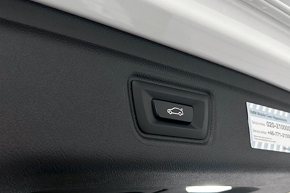BMW 330e 9 of 23