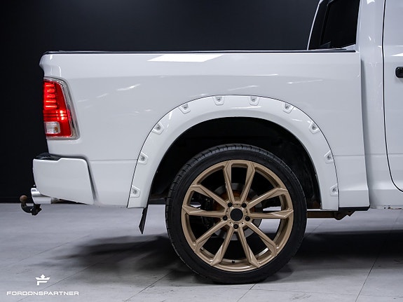 Dodge RAM 1500 9 of 30
