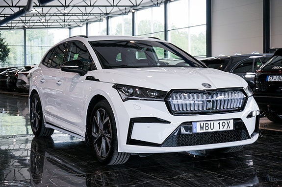 Skoda Enyaq 2 of 5