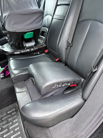 Mercedes-Benz E320 20 of 27
