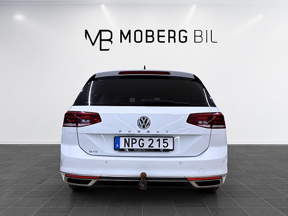 Volkswagen Passat 7 of 17
