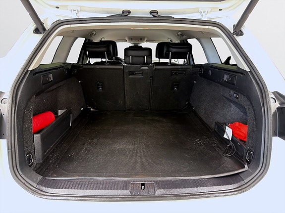 Volkswagen Passat 8 of 17