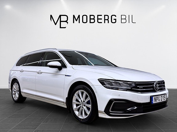 Volkswagen Passat 4 of 17