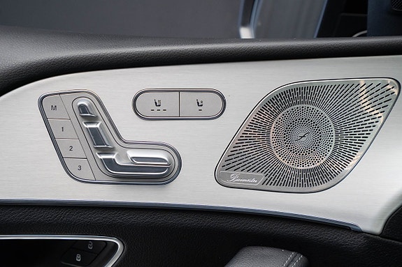 Mercedes-Benz GLE350 de 13 of 27