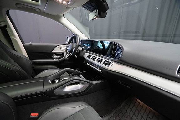 Mercedes-Benz GLE350 de 14 of 27