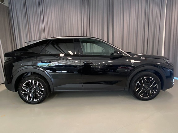 Peugeot 3008 4 of 5