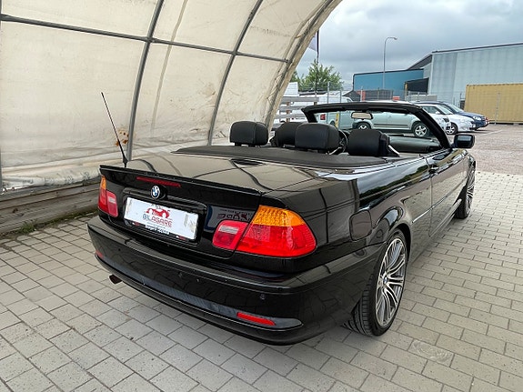 BMW 318 3 of 5