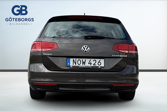 Volkswagen Passat 5 of 5
