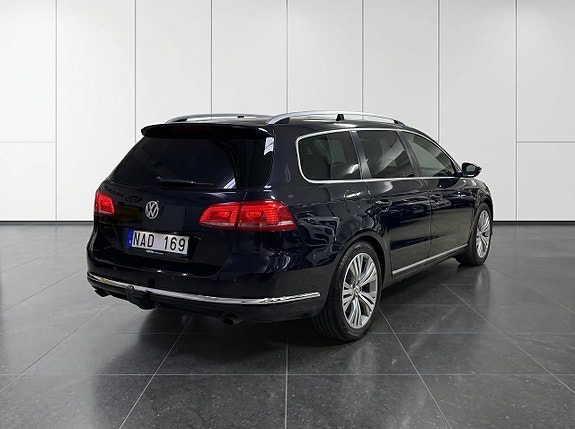 Volkswagen Passat 7 of 16