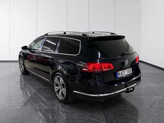 Volkswagen Passat 8 of 16