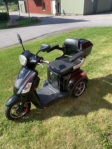 Eloped Elite Sport 2 of 5