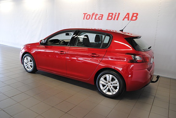 Peugeot 308 4 of 6