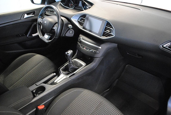 Peugeot 308 5 of 6