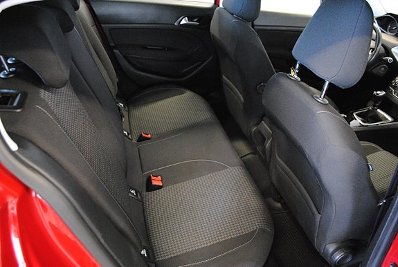 Peugeot 308 6 of 6