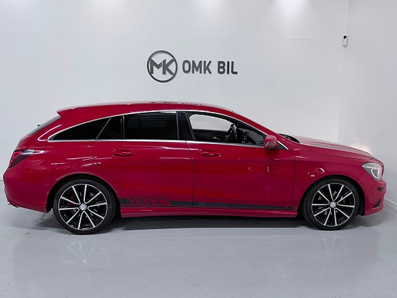 Mercedes-Benz CLA200 4 of 5
