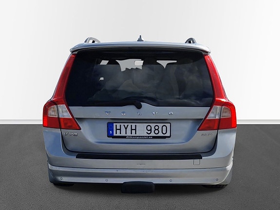 Volvo V70 6 of 10