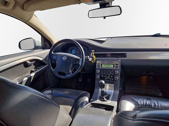 Volvo V70 10 of 10