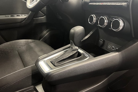 Renault Captur 15 of 19