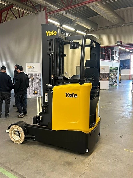 Yale MRO 16. Skjutstativtruck "utomhus/inomhus körning" 2 of 7