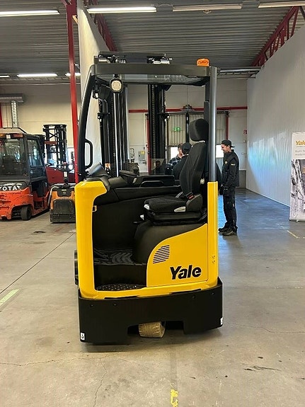 Yale MRO 16. Skjutstativtruck "utomhus/inomhus körning" 3 of 7
