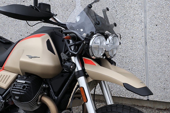 Moto Guzzi V85 TT 0.85 V-Twin Manuell, 80hk Travel (568 mil) 3 of 5
