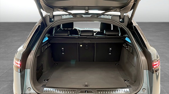Land Rover Range Rover Velar 10 of 10