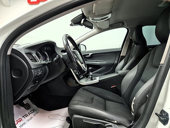 Volvo V60 9 of 25