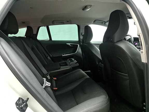 Volvo V60 24 of 25