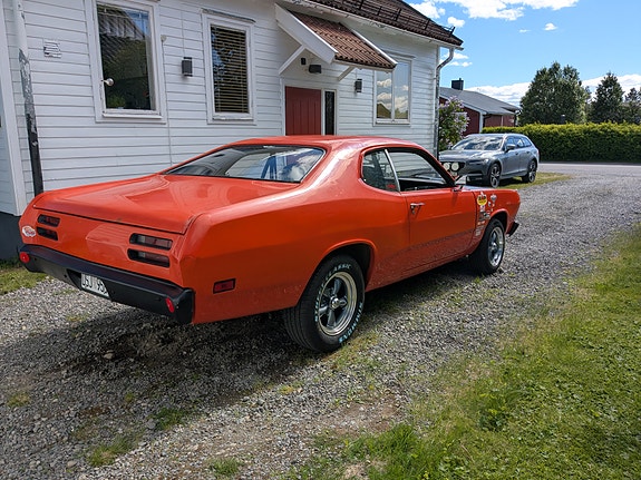Plymouth Duster 3 of 5