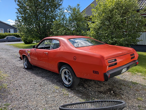 Plymouth Duster 4 of 5