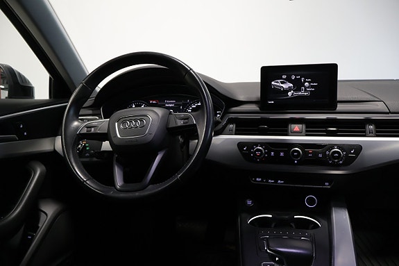 Audi A4 11 of 26