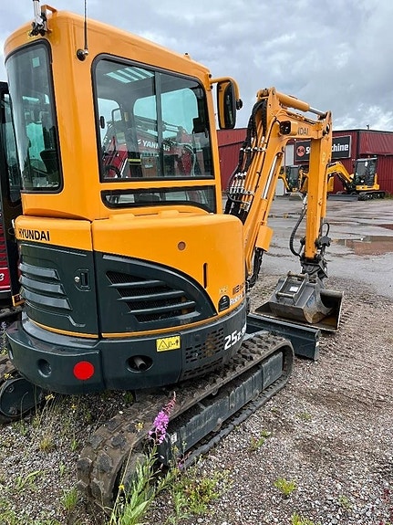 Hyundai R25Z-9 AK 3 of 5