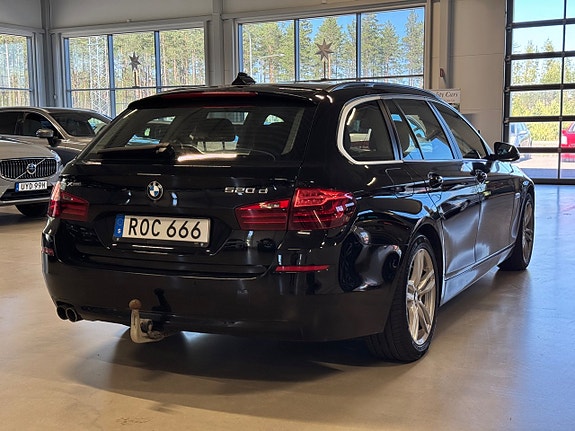 BMW 520d 4 of 5