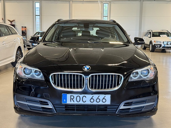 BMW 520d 2 of 5