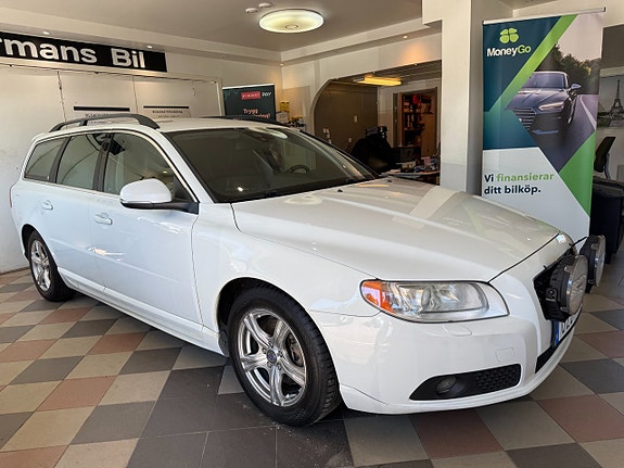 Volvo V70 5 of 23