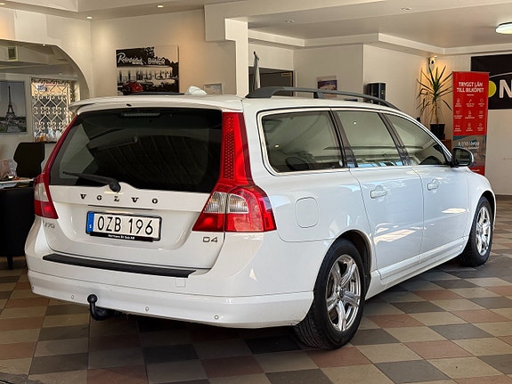 Volvo V70 6 of 23
