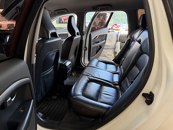 Volvo V70 20 of 23