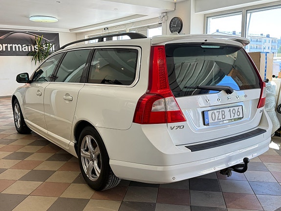 Volvo V70 8 of 23